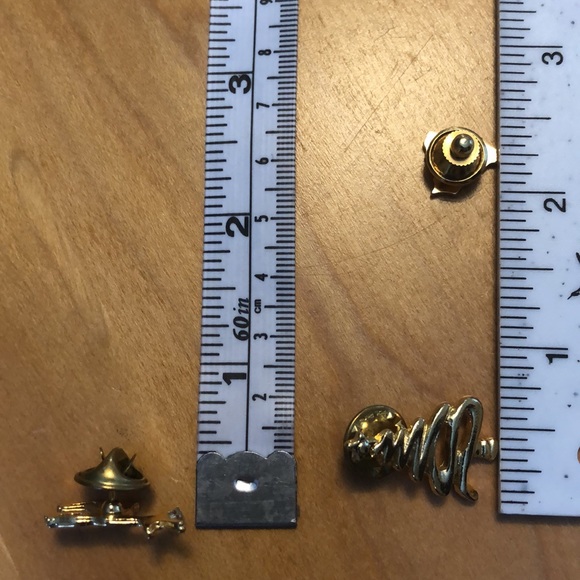 Bundle of Gold Colored Christmas Pins : Holly, Reindeer & Tree - Picture 11 of 15